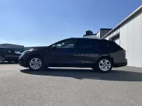Gebraucht VW Golf VIII Life 150 PS (110 kW) 2023 Schwarz Kombi