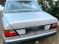 Gebraucht Mercedes E250 90 PS (66 kW) 1992 Limousine