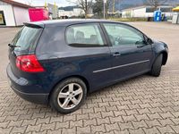 Gebraucht VW Golf V 75 PS (55 kW) 2005 Blau Kleinwagen