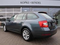 Gebraucht Skoda Octavia 150 PS (110 kW) 2019 Quarzgrau metallic Kombi