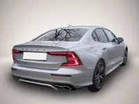 Gebraucht Volvo S60 R-Design 250 PS (183 kW) 2022 Silber Limousine