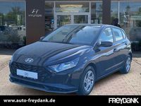 Neu Hyundai i20 Select 101 PS (74 kW) 2025 Aurora grey Limousine