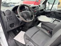 Gebraucht Renault Master 131 PS (96 kW) 2019 Weiß Van / Kleinbus