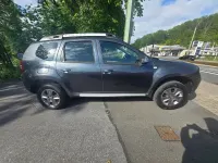 Gebraucht Dacia Duster Lauréate 114 PS (83 kW) 2016 Grau "comete" SUV