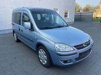 Second-hand Opel Combo Edition 101 CP (74 kW) 2008 Albastru Monovolum
