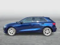 Gebraucht Audi A3 Ambiente 150 PS (110 kW) 2025 Navarrablau metallic Limousine
