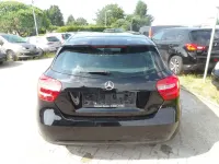 Gebraucht Mercedes A180 122 PS (89 kW) 2014 Kosmosschwarz  metalliclack Kleinwagen