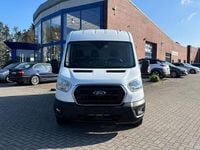 Gebraucht Ford Transit Trend 131 PS (96 kW) 2022 Weiß Van / Kleinbus