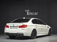Gebraucht BMW M5 Performance 560 PS (411 kW) 2015 Weiß Limousine
