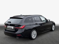 Gebraucht BMW 330e Advantage 184 PS (135 kW) 2020 Schwarz Kombi