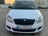 Gebraucht Skoda Roomster 75 PS (55 kW) 2010 Weiß Van / Kleinbus