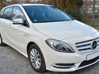 Gebraucht Mercedes B200 136 PS (100 kW) 2012 Weiß Van / Kleinbus