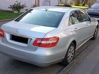 Gebraucht Mercedes E220 Elegance 170 PS (125 kW) 2009 Silber Limousine