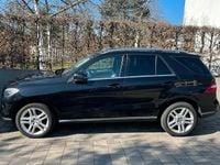 Second-hand Mercedes ML350 258 CP (189 kW) 2012 Negru SUV