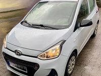 Gebraucht Hyundai i10 YES! 67 PS (49 kW) 2019 Blau Kleinwagen