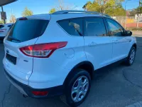 Usado Ford Kuga Trend 150 HP (110 kW) 2013 Branco SUV