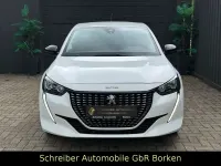 Gebraucht Peugeot 208 102 PS (75 kW) 2022 Weiß Kleinwagen
