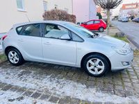 Używany Opel Astra 115 KM (84 kW) 2010 Szary Hatchback