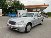 Gebraucht Mercedes C200 Elegance 116 PS (85 kW) 2002 Silber Limousine
