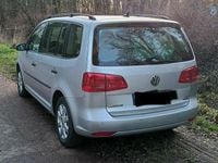 Gebraucht VW Touran Trendline 105 PS (77 kW) 2014 Silber Van / Kleinbus