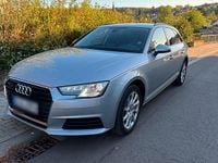 Używany Audi A4 190 KM (139 kW) 2017 Srebrny Kombi