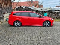 Gebraucht Ford Focus ST-Line 140 PS (102 kW) 2018 Rot Kombi