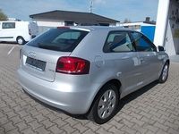 Gebraucht Audi A3 Attraction 105 PS (77 kW) 2010 Silber Kleinwagen