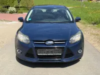 Używany Ford Focus Titanium 116 KM (85 kW) 2014 Niebieski Hatchback