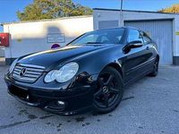 Gebraucht Mercedes C180 143 PS (105 kW) 2005 Schwarz Coupé