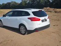 Gebraucht Ford Focus Trend 125 PS (91 kW) 2015 Weiß Limousine