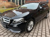 Gebraucht Mercedes E200 184 PS (135 kW) 2018 Obsidianschwarz Kombi