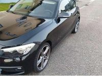 Gebraucht BMW 118 Advantage 136 PS (100 kW) 2017 Schwarz Kleinwagen