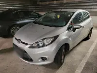 Gebraucht Ford Fiesta 82 PS (60 kW) 2011 Silber Kleinwagen