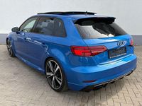 Gebraucht Audi RS3 Ambiente 400 PS (294 kW) 2019 Blau Limousine
