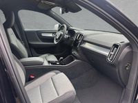 Neu Volvo XC40 Plus 163 PS (119 kW) 2025 Blau SUV