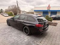 Gebraucht BMW 550 381 PS (280 kW) 2013 Carbonschwarz Kombi