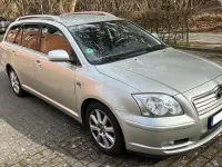 Gebraucht Toyota Avensis 116 PS (85 kW) 2005 Silber Kombi
