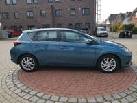 Gebraucht Toyota Auris Edition-S 116 PS (85 kW) 2016 Blau Limousine