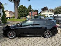 Neu Ford Focus ST-Line 155 PS (114 kW) 2025 Schwarz Limousine