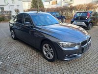 Gebraucht BMW 318 Sport Line 143 PS (105 kW) 2013 Grau Limousine