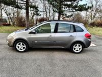 Gebraucht Renault Clio GrandTour 101 PS (74 kW) 2011 Grau Kombi