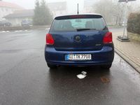 Gebraucht VW Polo Highline 90 PS (66 kW) 2010 Blau Kleinwagen