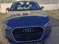Gebraucht Audi A3 Design 116 PS (85 kW) 2019 Grau Limousine