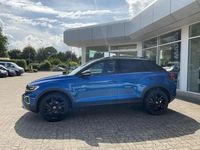 Gebraucht VW T-Roc Style 150 PS (110 kW) 2024 Ravennablau metallic SUV