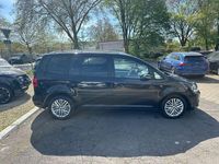 Gebraucht VW Touran 105 PS (77 kW) 2015 Schwarz Van / Kleinbus
