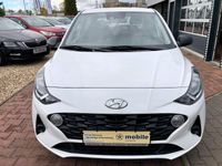 Gebraucht Hyundai i10 67 PS (49 kW) 2021 Weiß Kleinwagen
