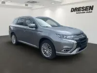 Gebraucht Mitsubishi Outlander Basis 135 PS (99 kW) 2019 Grau SUV