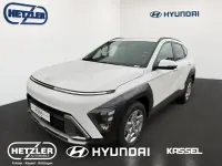 Neu Hyundai Kona Trend 139 PS (102 kW) 2025 Atlas white / sol SUV