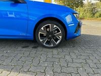 Gebraucht Opel Astra 114 kW (156 PS) 2023 Blau Limousine