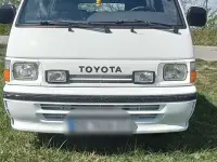 Gebraucht Toyota HiAce 79 PS (58 kW) 1995 Beige Van / Kleinbus